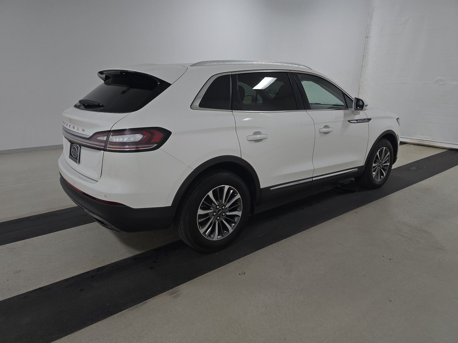 2023 Lincoln Nautilus Standard AWD