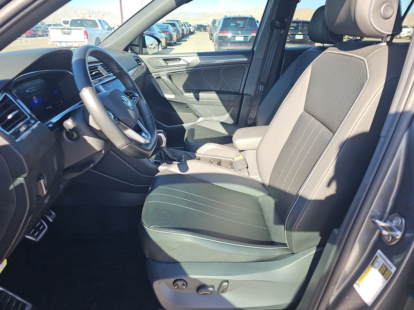 2023 Volkswagen Tiguan 2.0T SE R-Line Black FWD