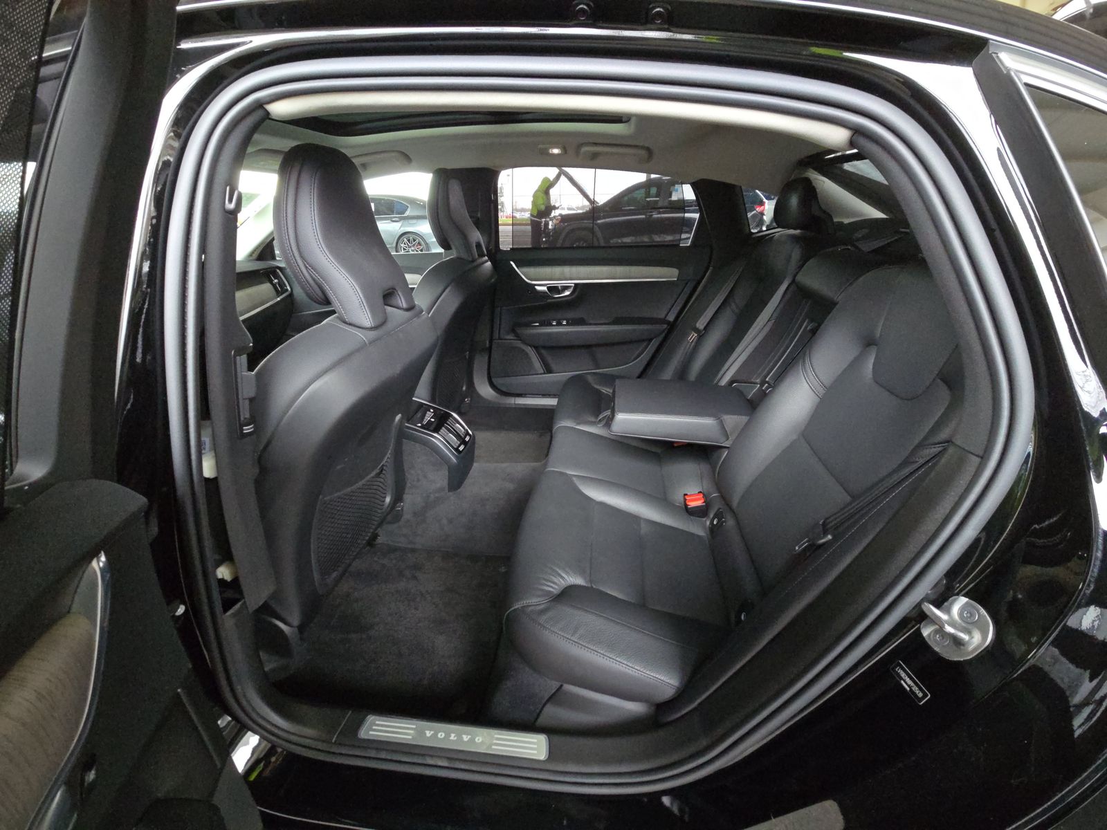 2023 Volvo S90 B6 Plus AWD