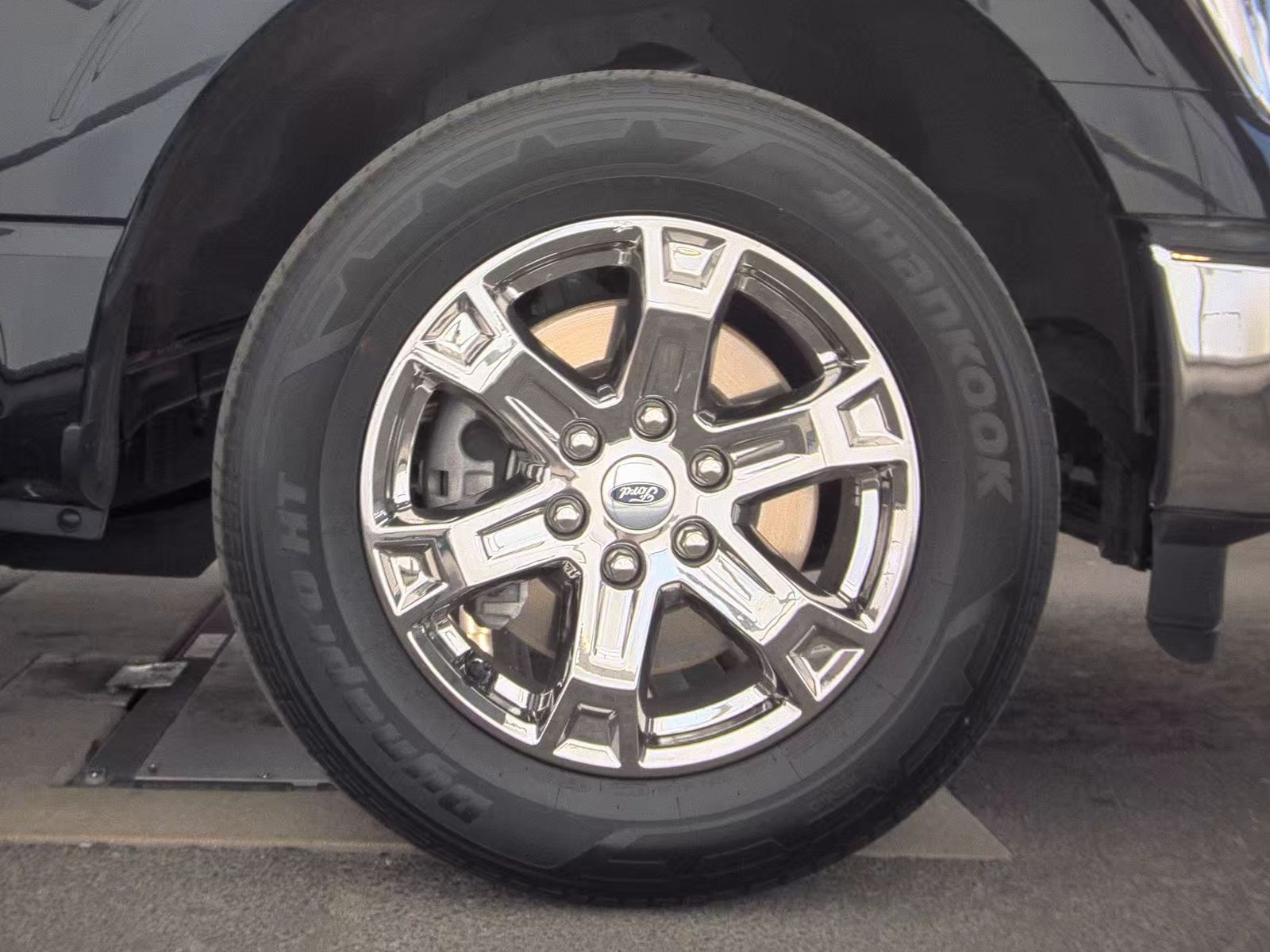 2023 Ford F-150 XLT RWD