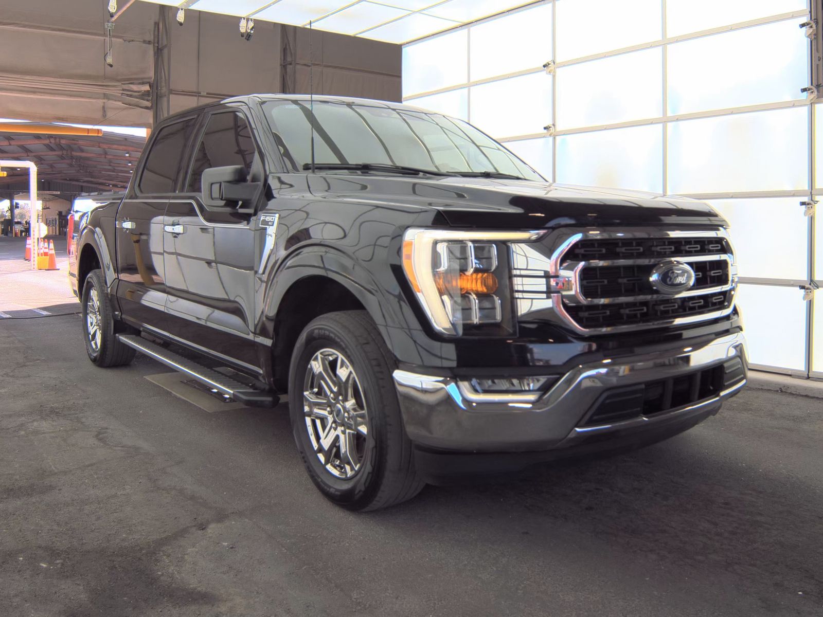 2023 Ford F-150 XLT RWD
