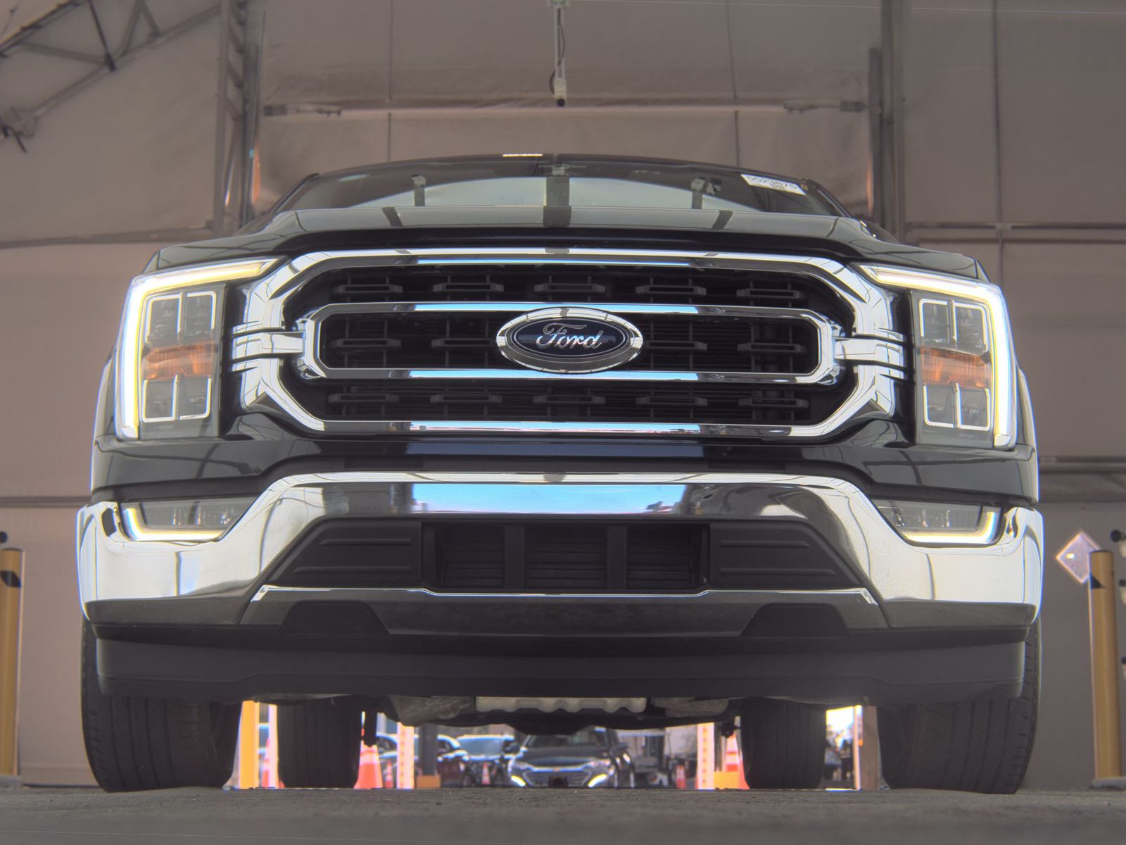 2023 Ford F-150 XLT RWD