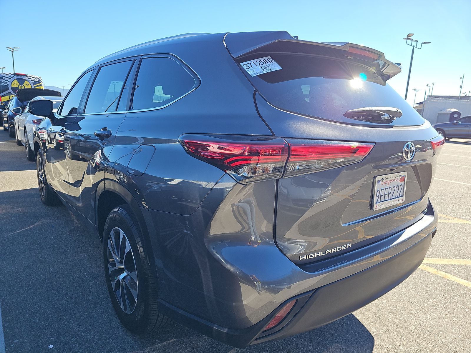 2023 Toyota Highlander XLE FWD