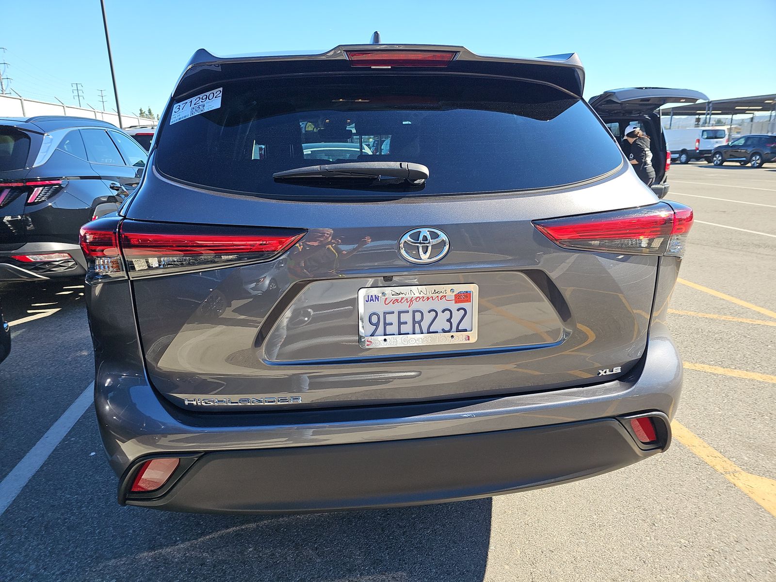 2023 Toyota Highlander XLE FWD