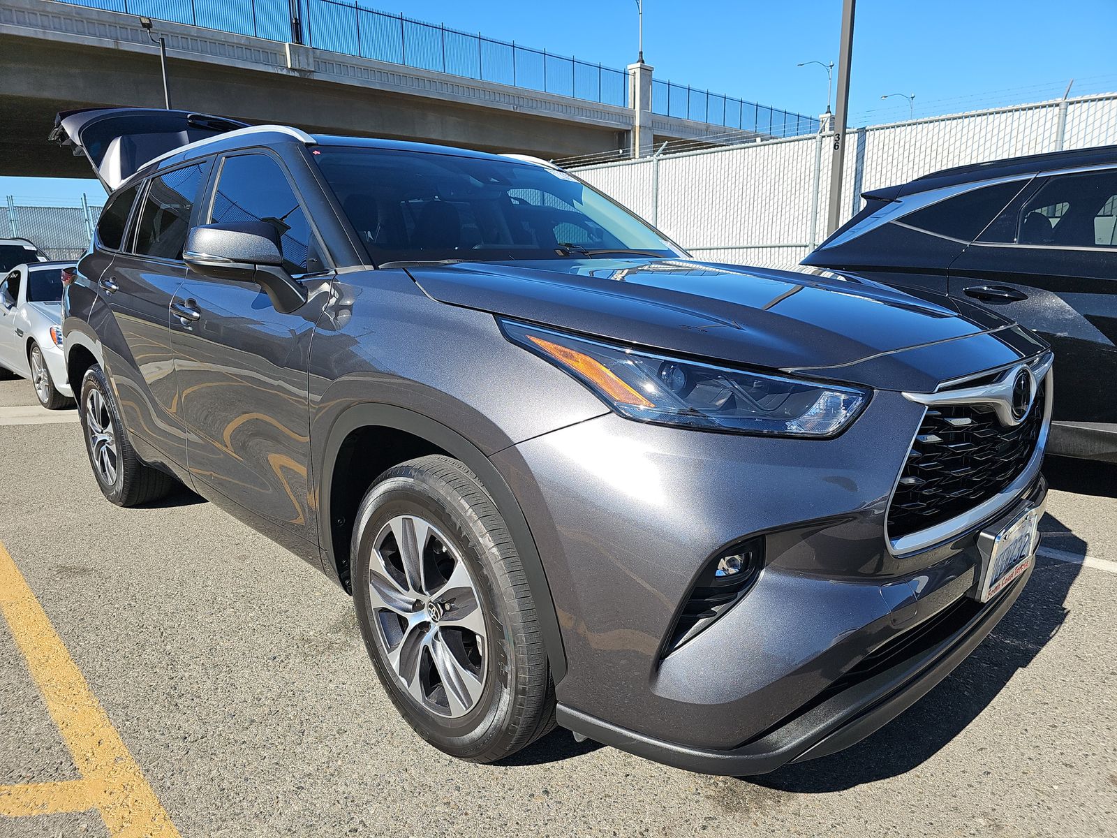 2023 Toyota Highlander XLE FWD