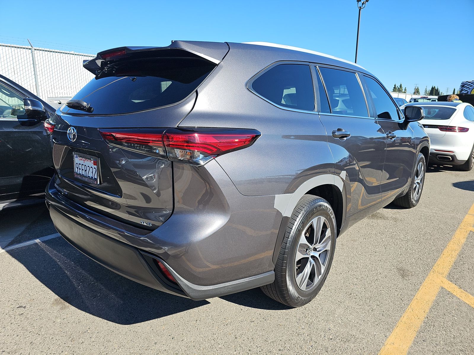 2023 Toyota Highlander XLE FWD