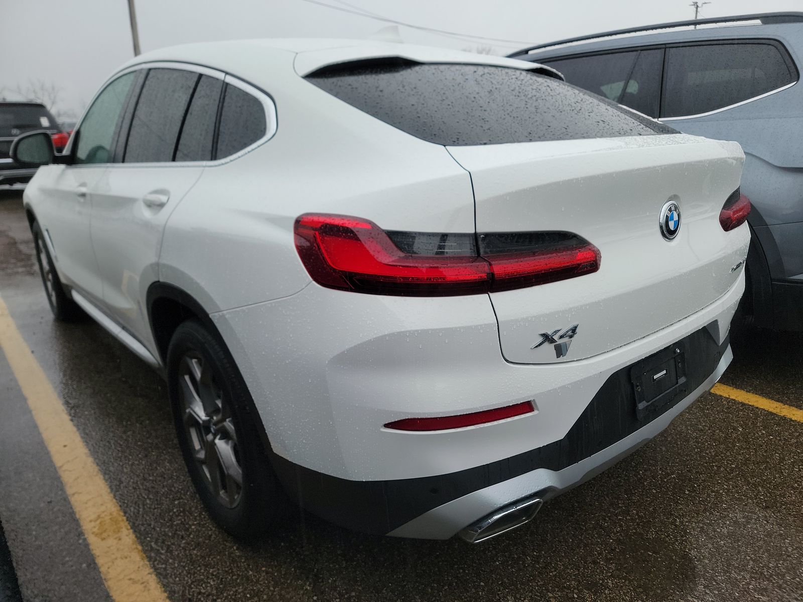 2022 BMW X4 xDrive30i AWD