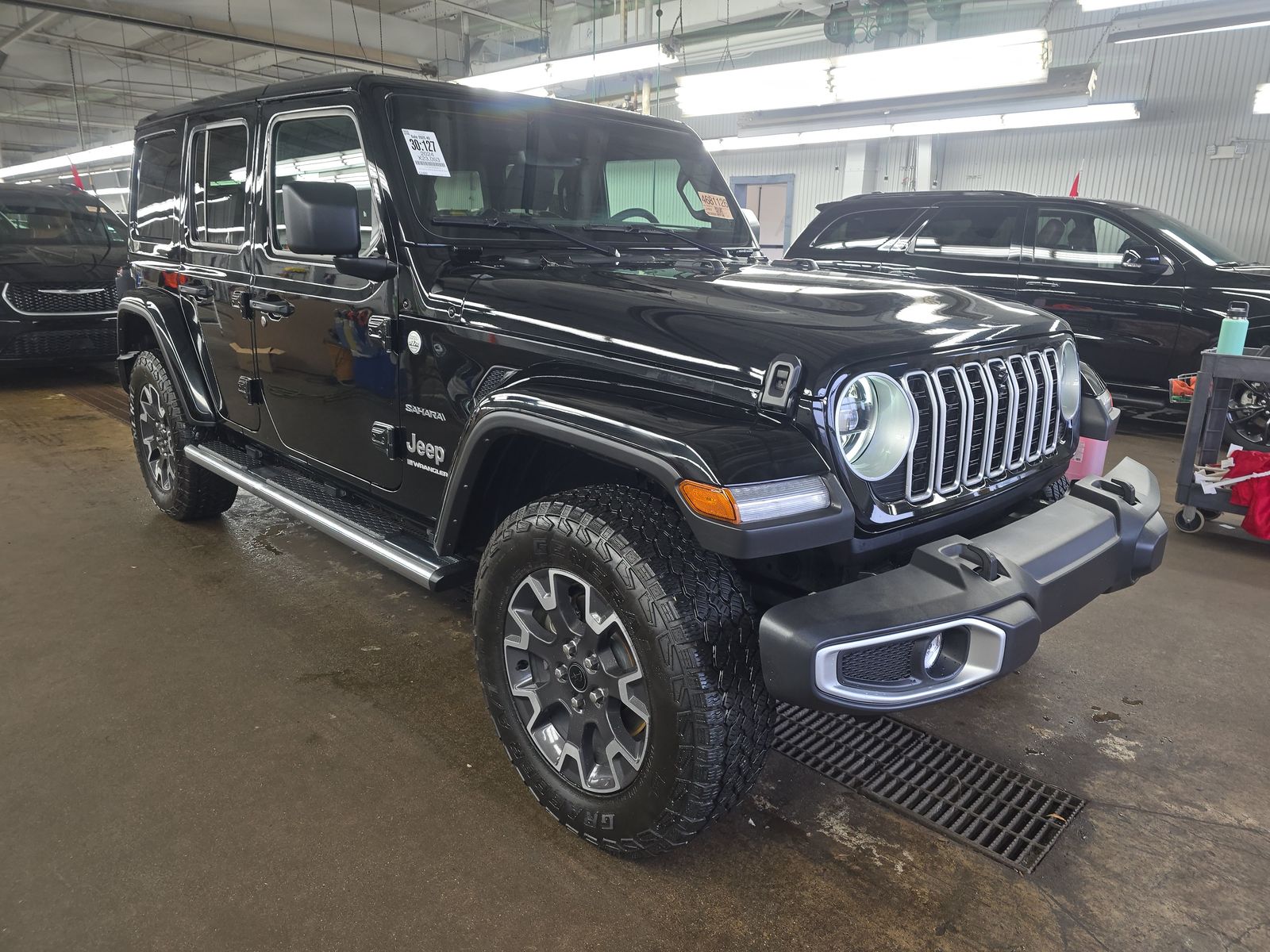 2024 Jeep Wrangler Sahara AWD