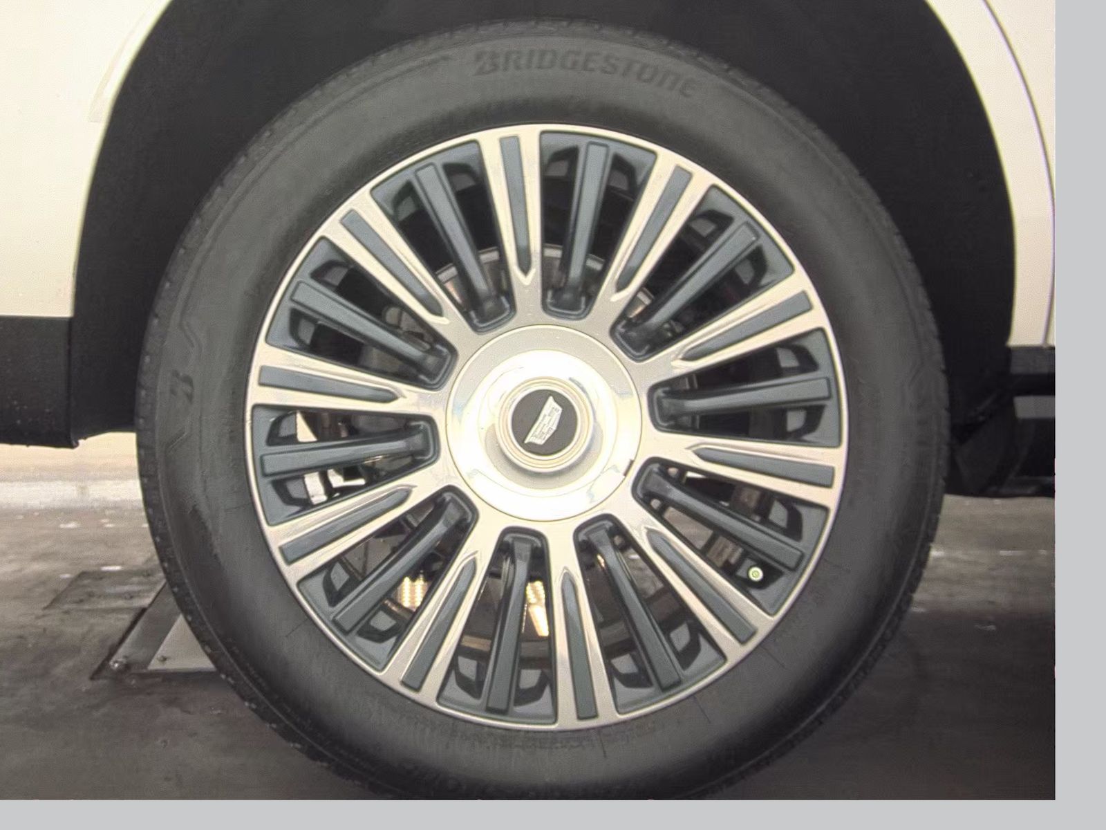 2023 Cadillac Escalade Premium Luxury Platinum FWD