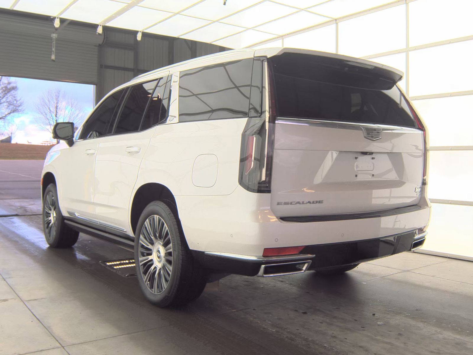 2023 Cadillac Escalade Premium Luxury Platinum FWD