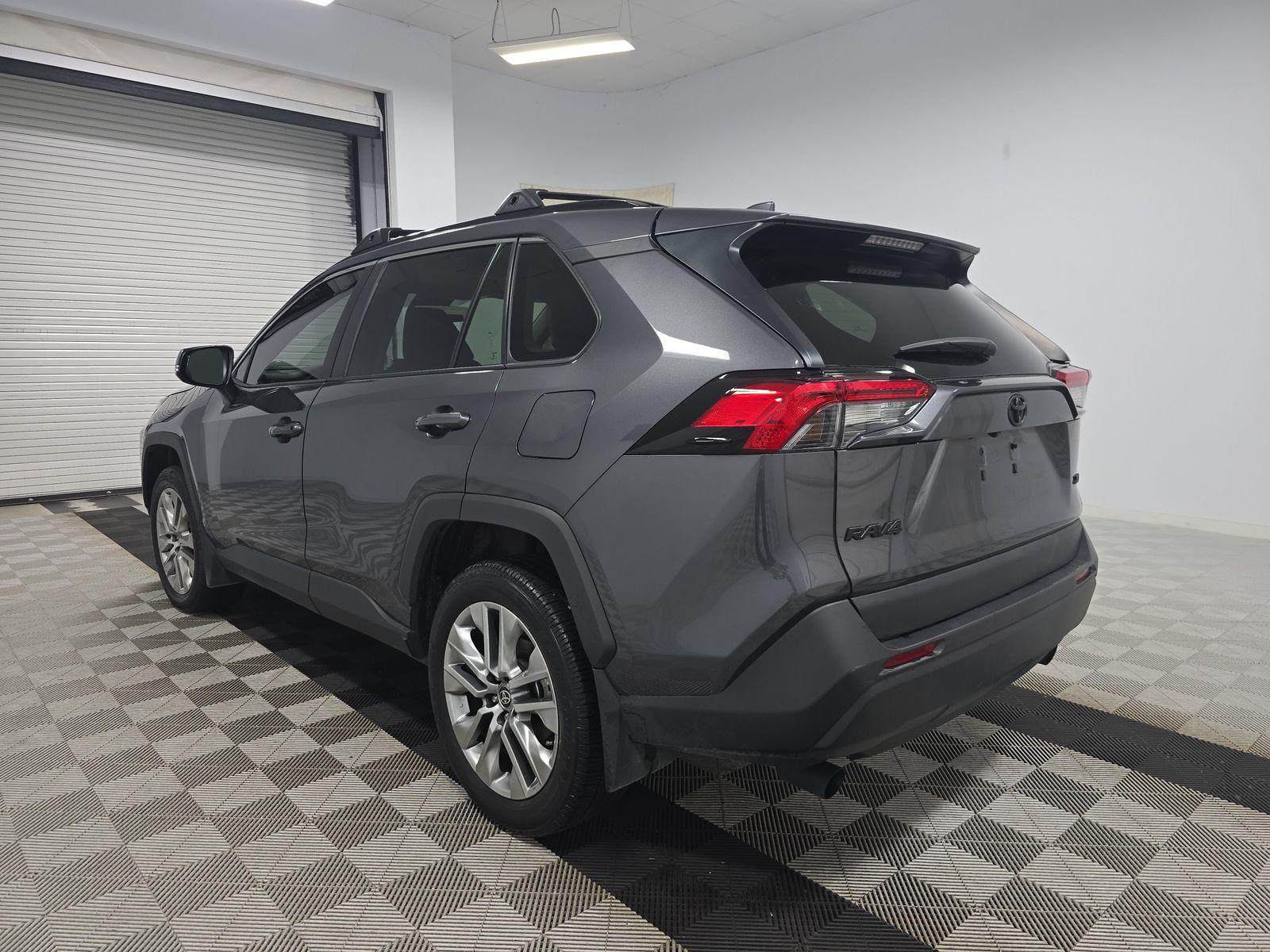 2024 Toyota RAV4 XLE Premium FWD