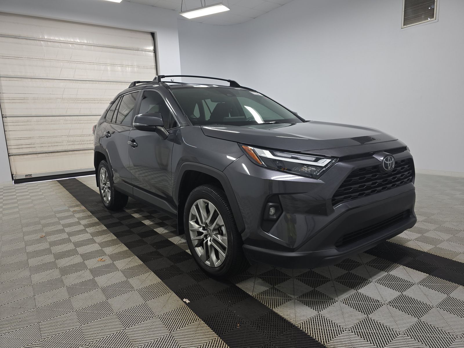 2024 Toyota RAV4 XLE Premium FWD