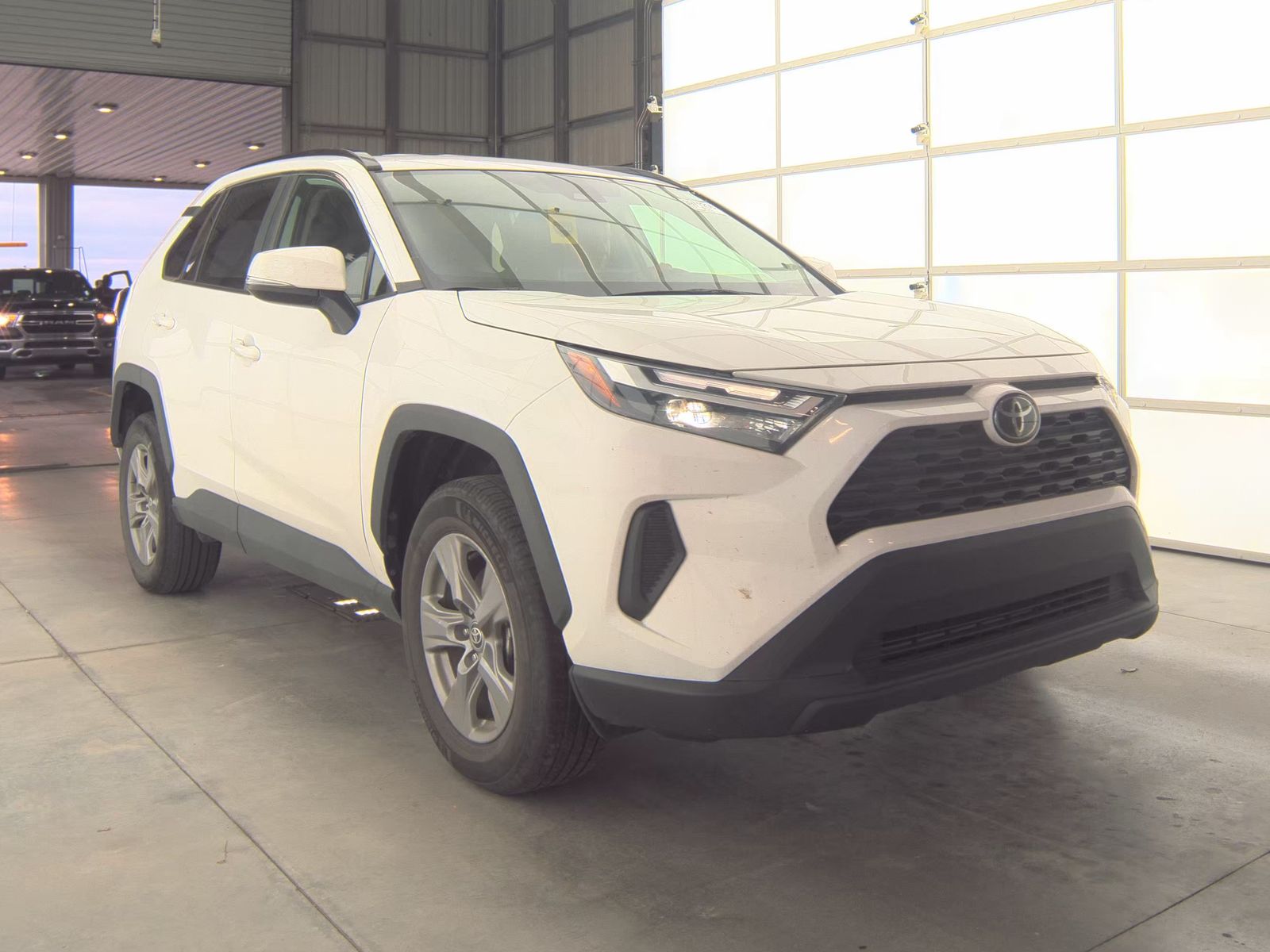 2024 Toyota RAV4 XLE FWD