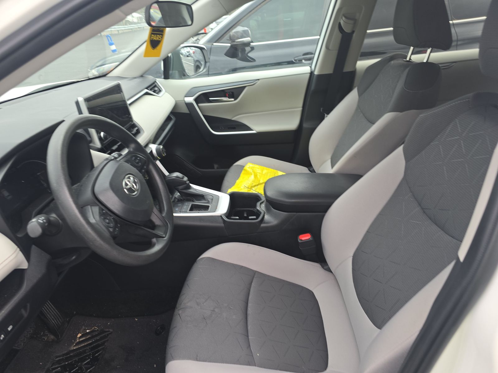 2024 Toyota RAV4 XLE FWD