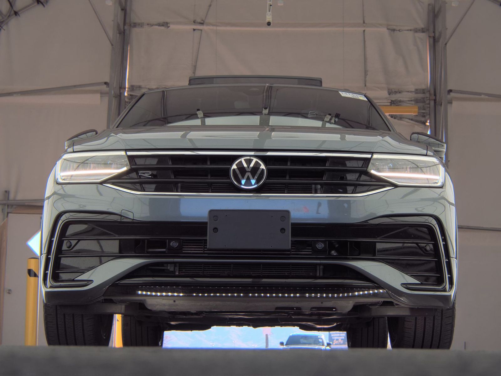 2023 Volkswagen Tiguan 2.0T SE R-Line Black FWD