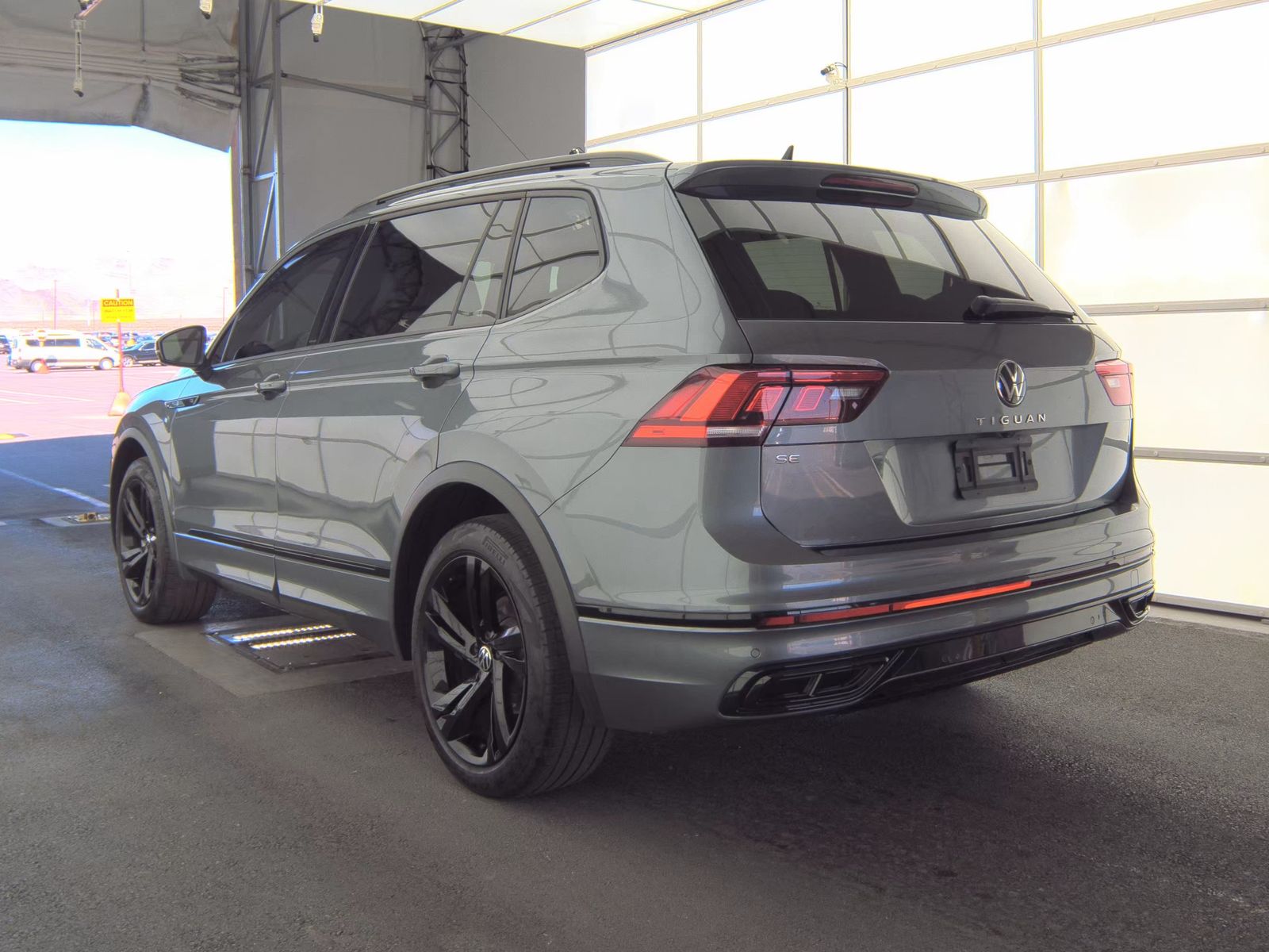 2023 Volkswagen Tiguan 2.0T SE R-Line Black FWD