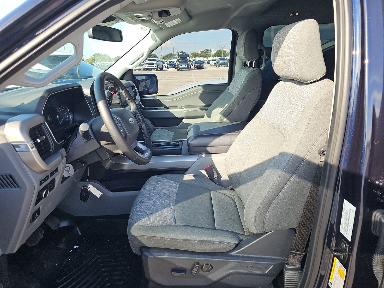 2023 Ford F-150 XLT RWD