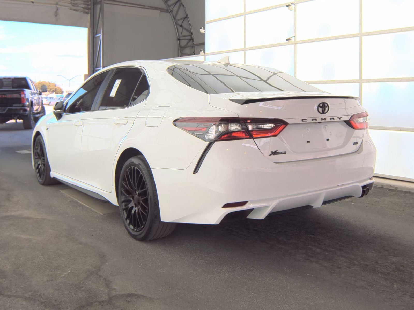 2023 Toyota Camry SE FWD