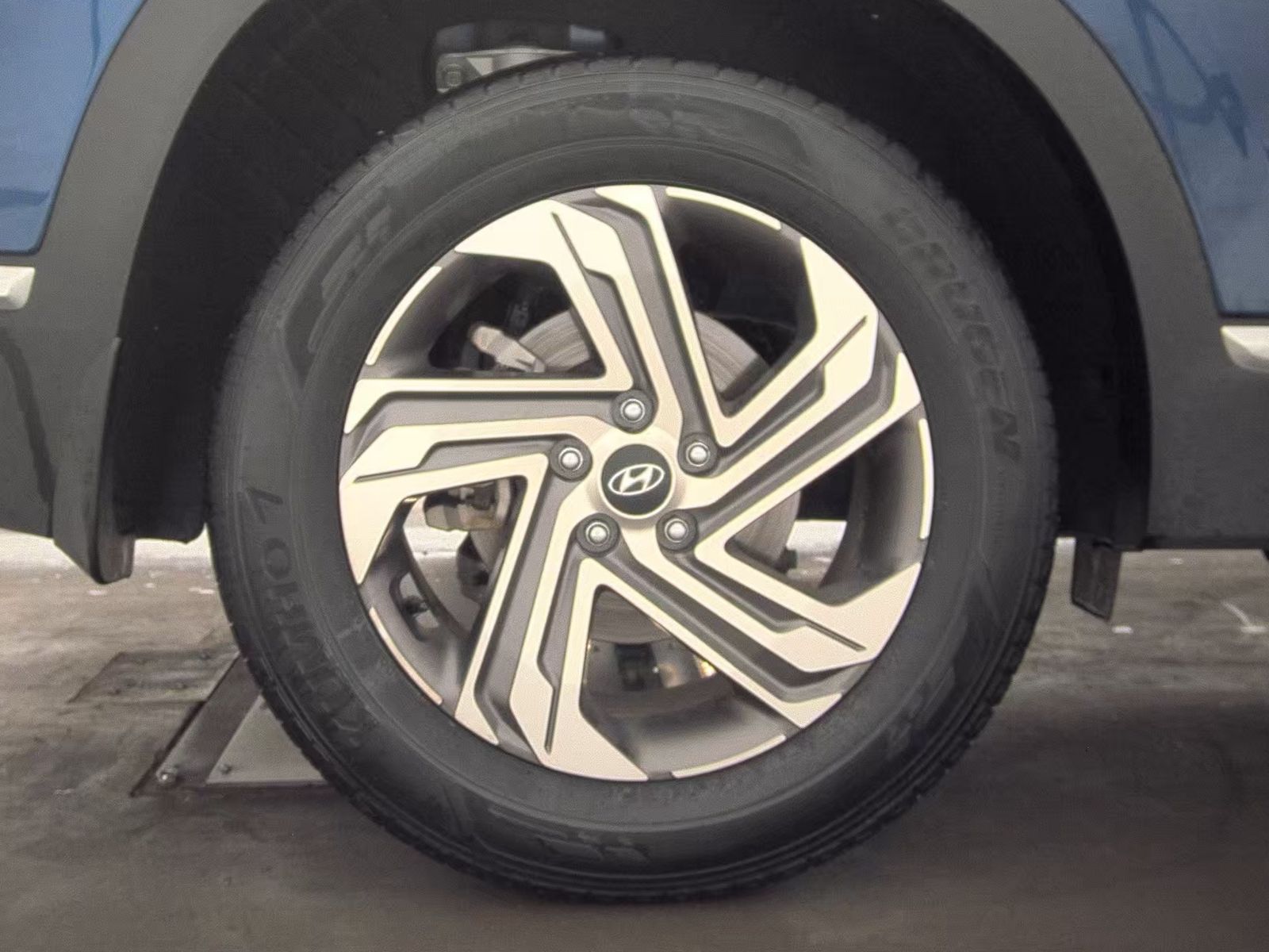 2023 Hyundai Santa Fe SEL FWD