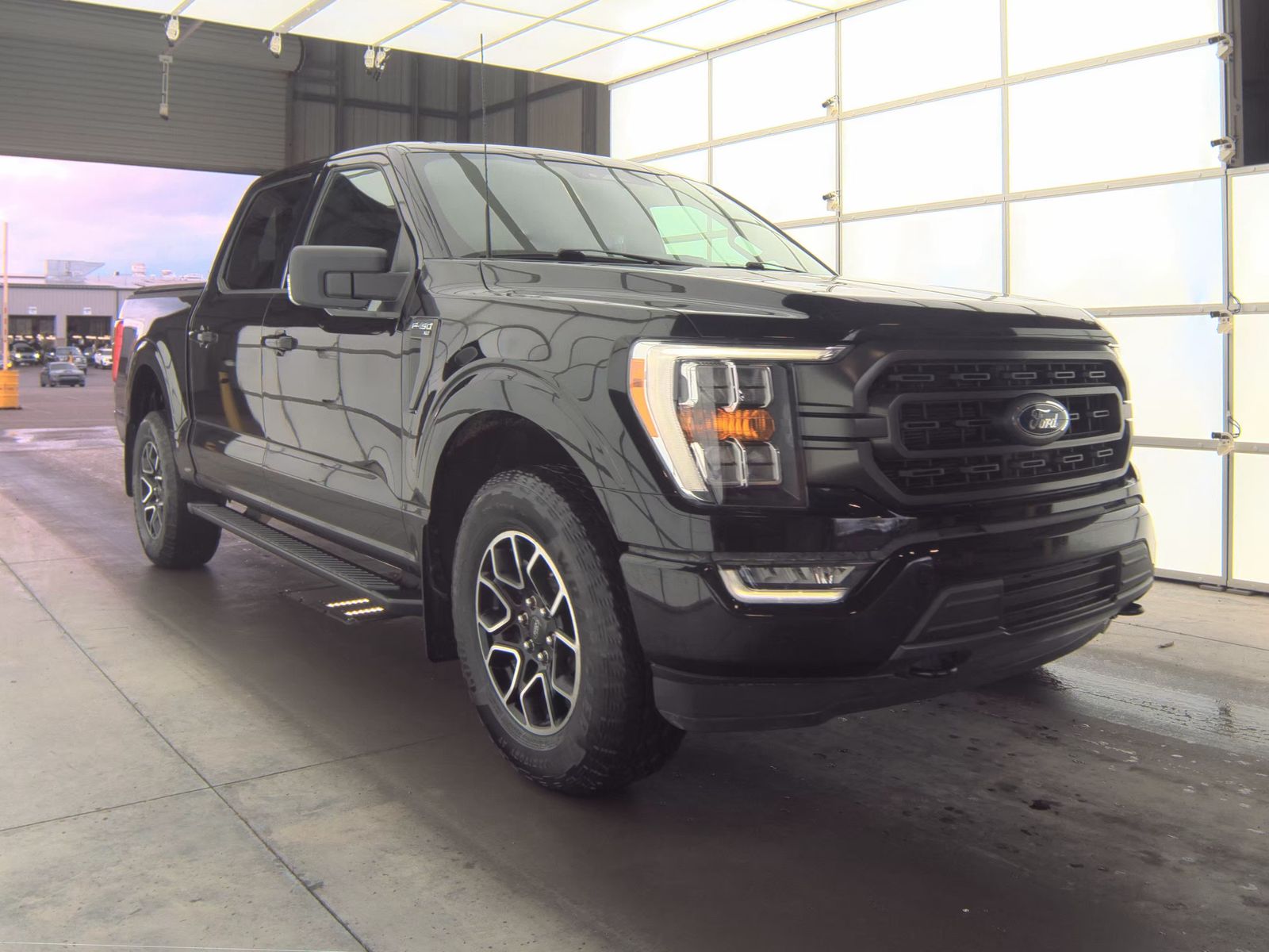 2022 Ford F-150 XLT AWD