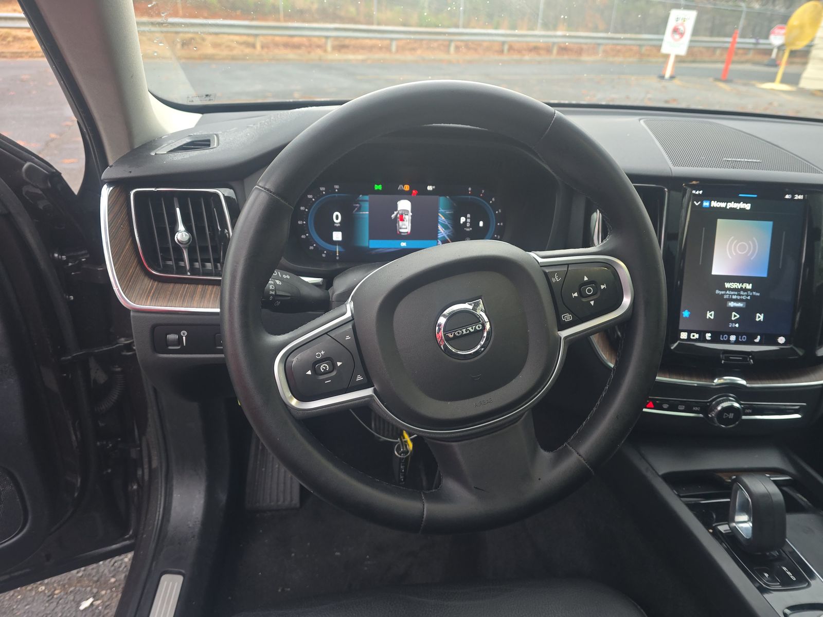 2022 Volvo XC60 B5 Momentum AWD