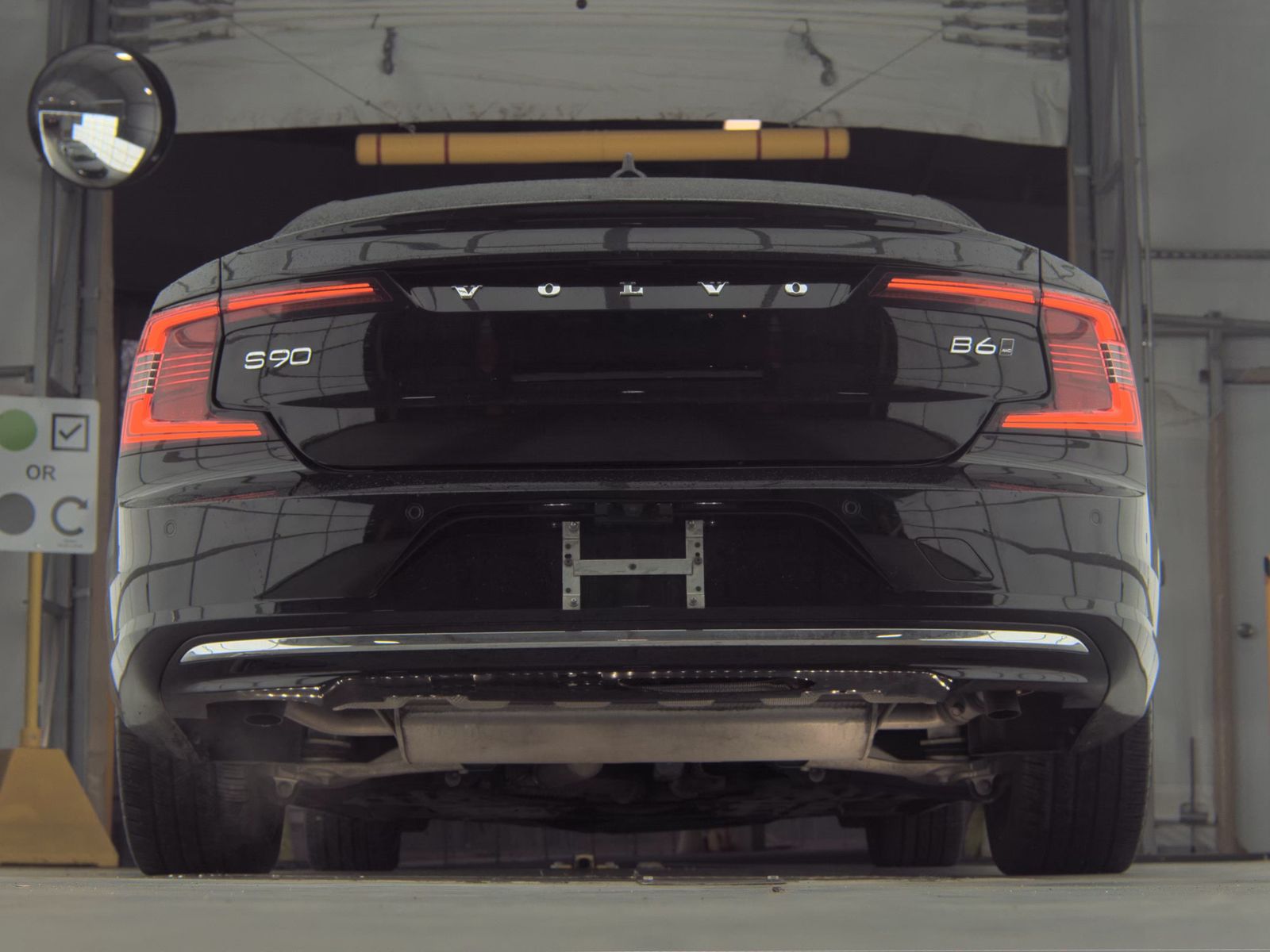 2023 Volvo S90 B6 Plus Bright Theme AWD