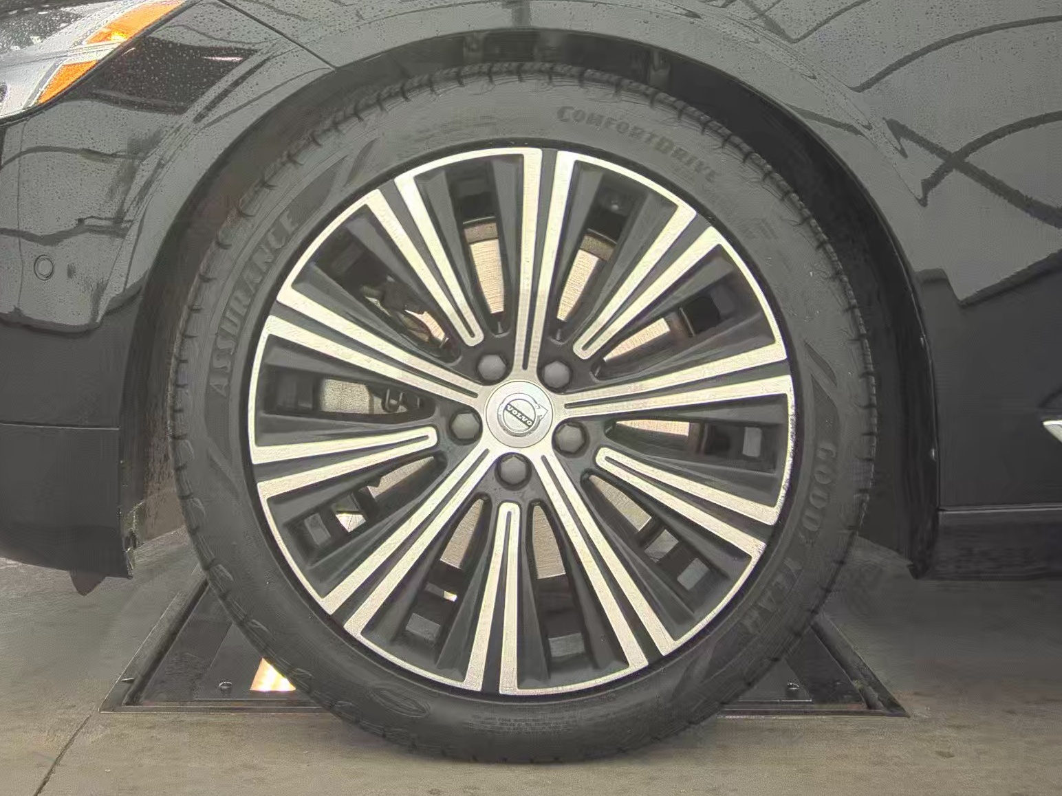 2023 Volvo S90 B6 Plus Bright Theme AWD