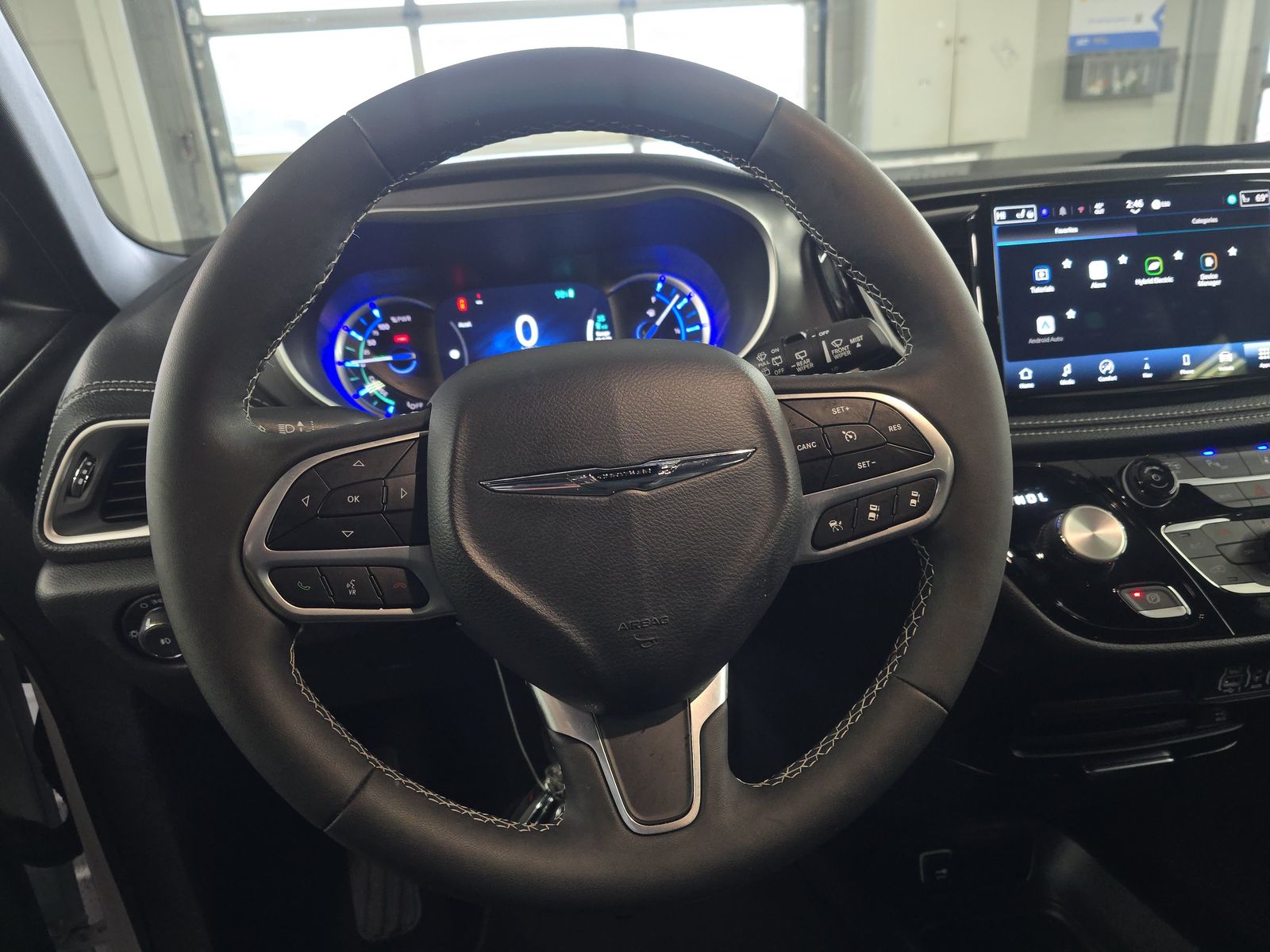 2025 Chrysler Pacifica Hybrid Select FWD