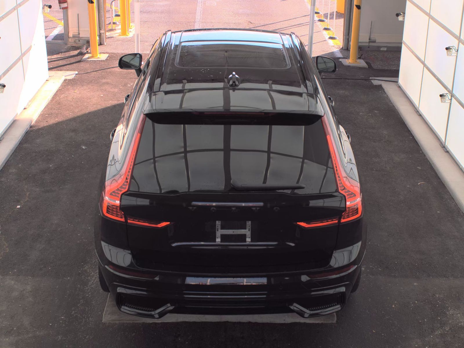 2023 Volvo XC60 B5 Plus AWD