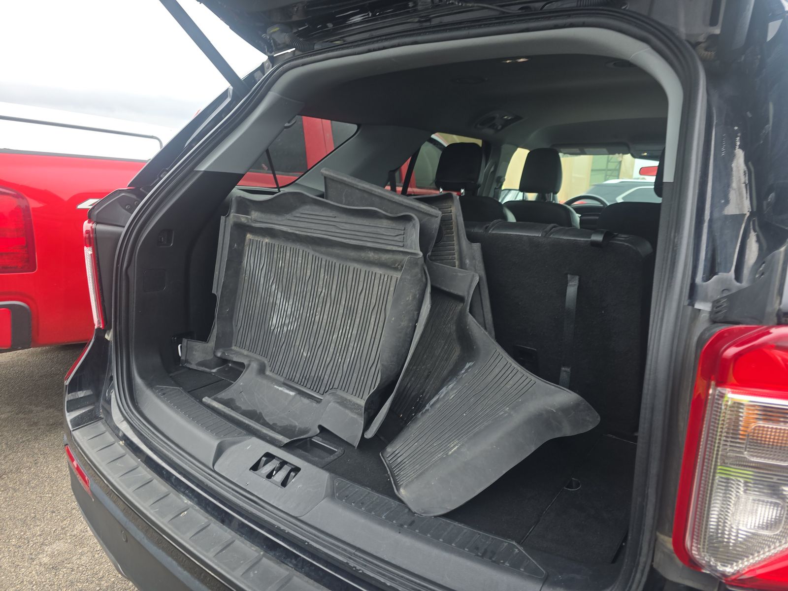 2023 Ford Explorer XLT AWD