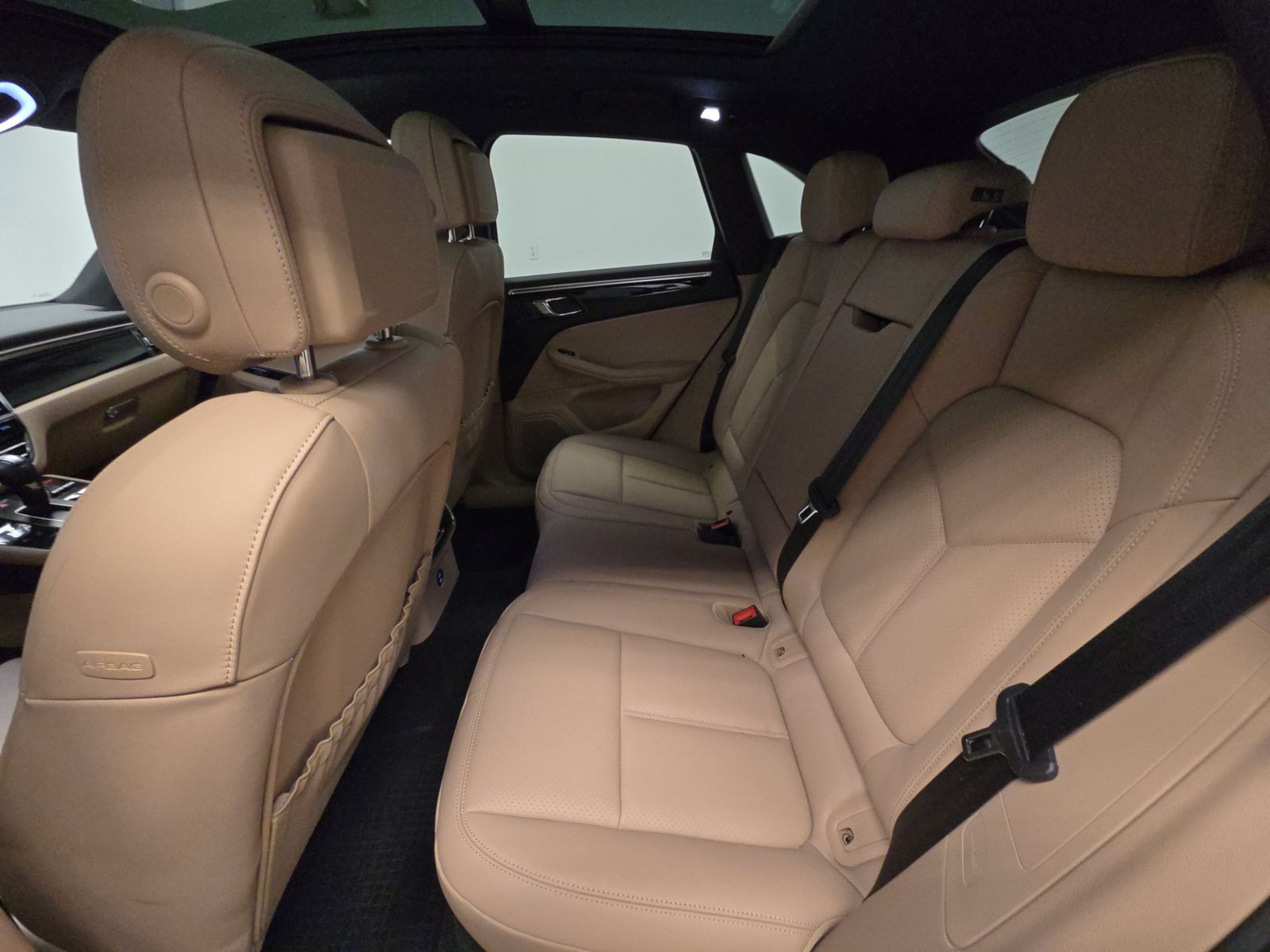 2023 Porsche Macan Base AWD