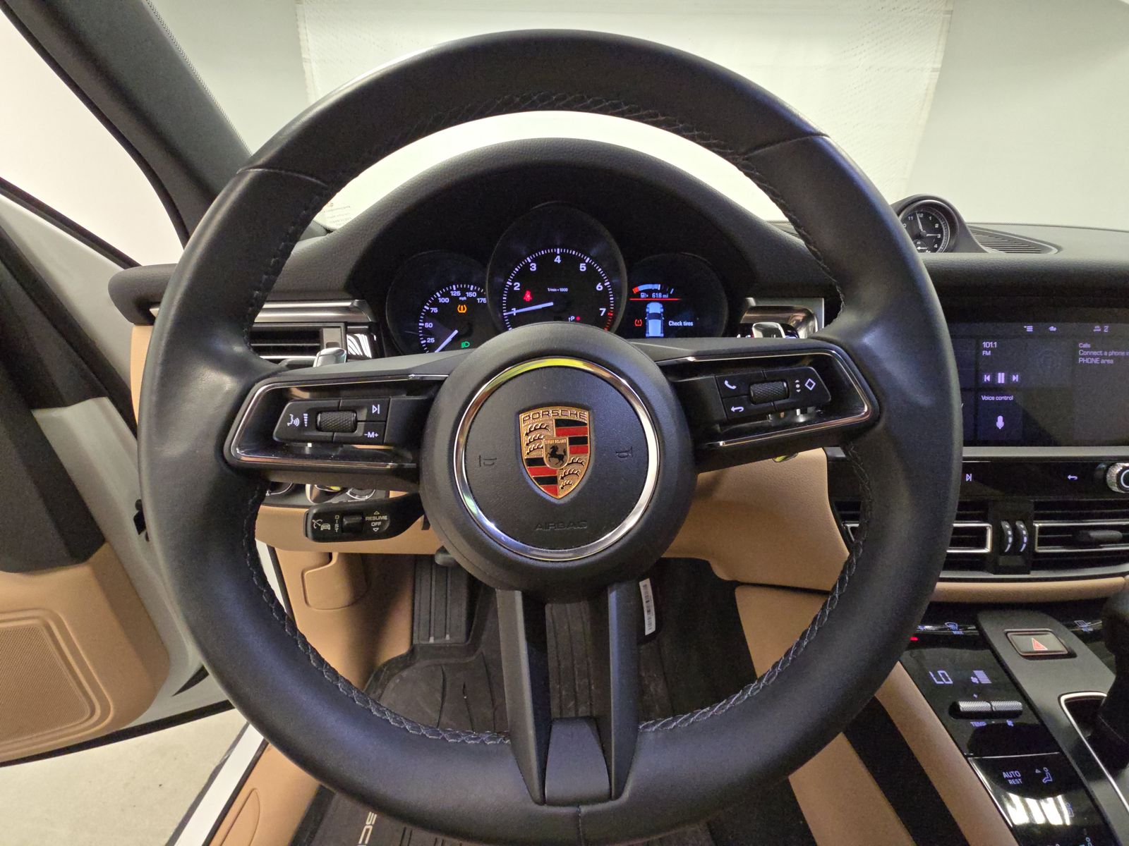 2023 Porsche Macan Base AWD