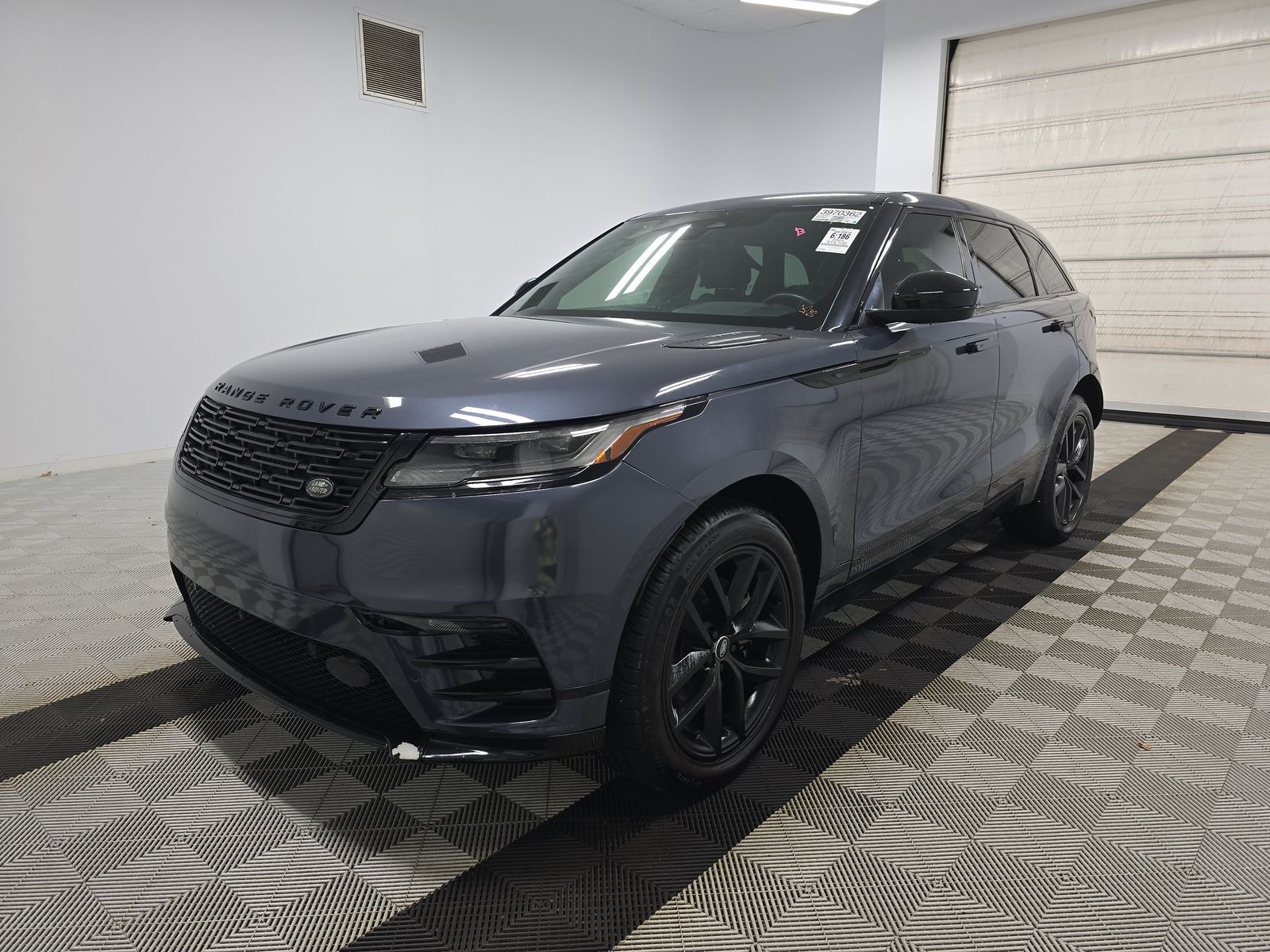 2024 Land Rover Range Rover Velar Dynamic SE AWD
