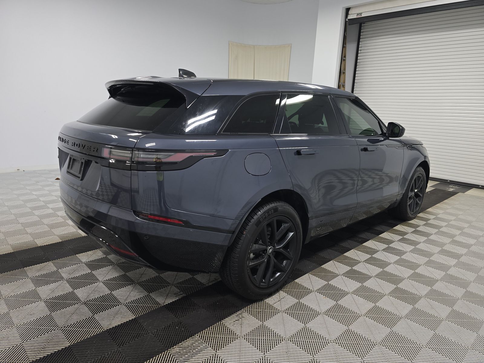 2024 Land Rover Range Rover Velar Dynamic SE AWD