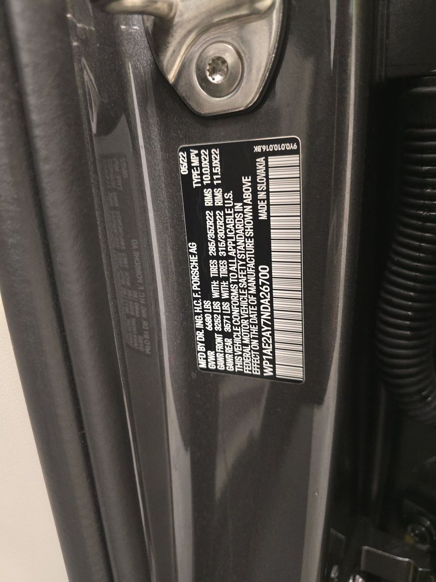 2022 Porsche Cayenne E-Hybrid AWD