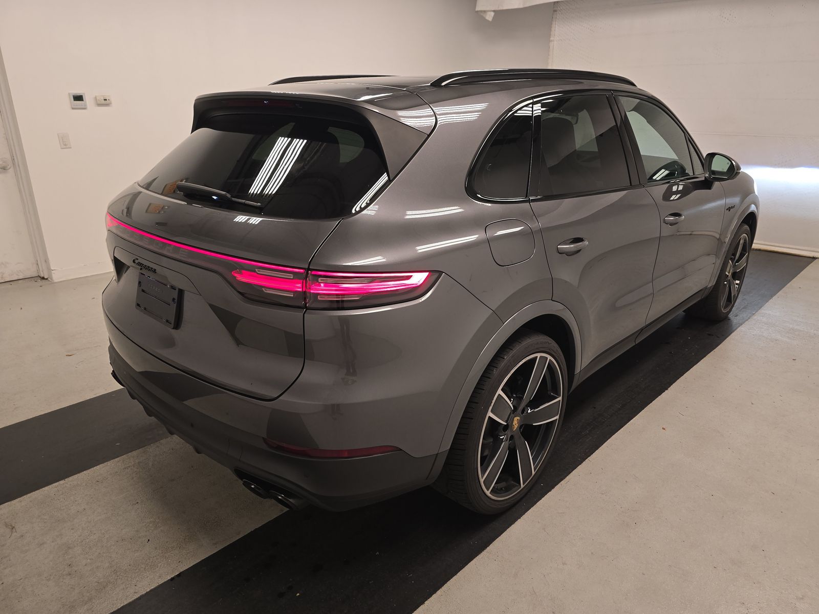 2022 Porsche Cayenne E-Hybrid AWD