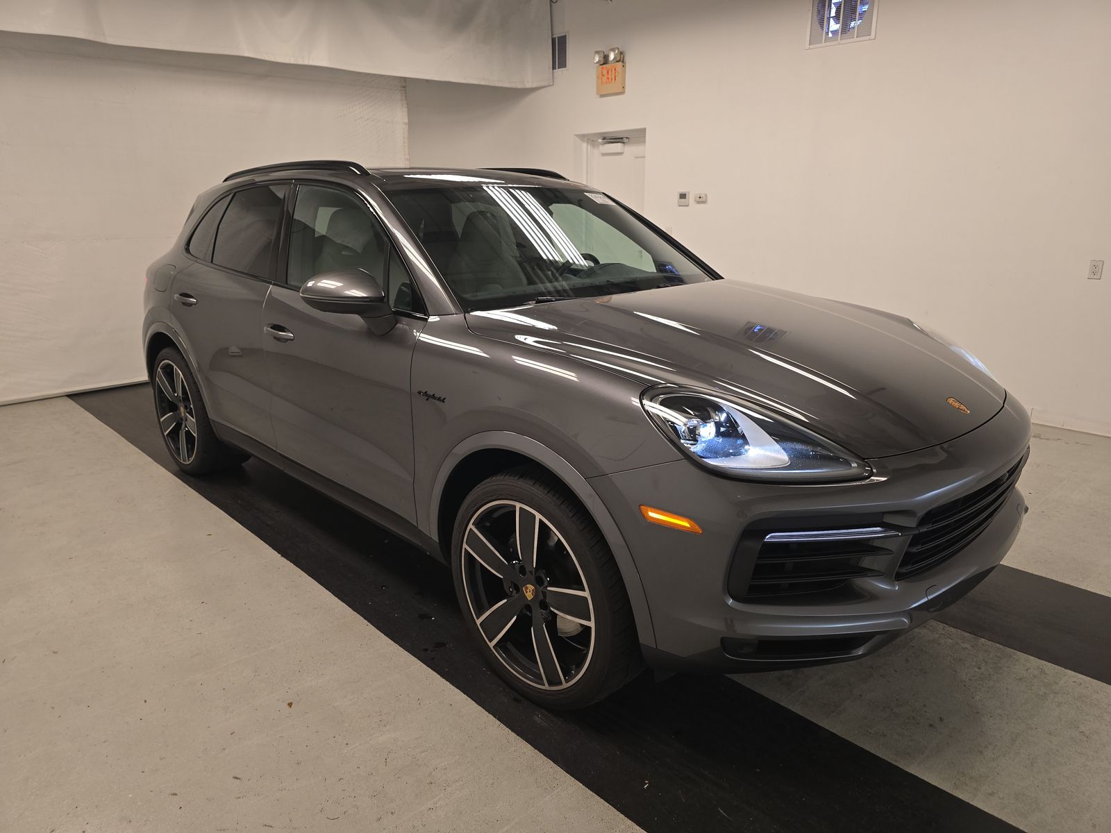 2022 Porsche Cayenne E-Hybrid AWD