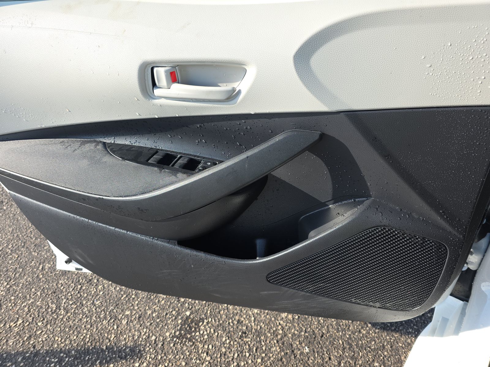 2025 Toyota Corolla Hybrid LE FWD