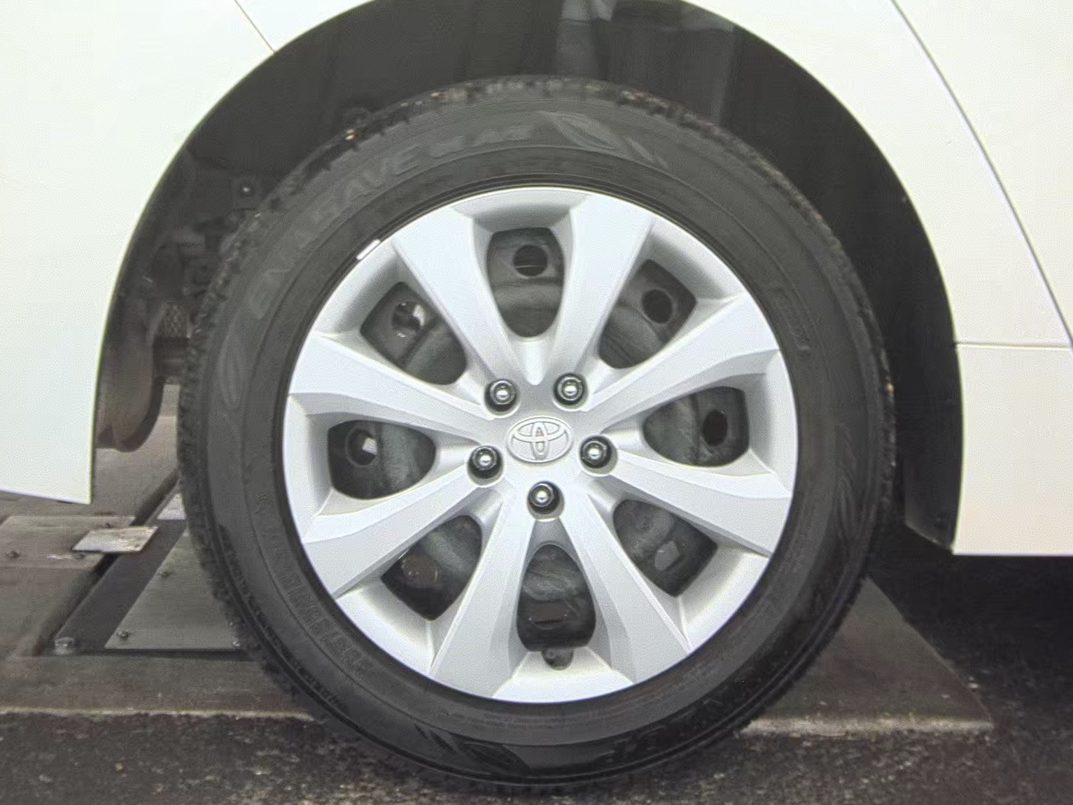 2025 Toyota Corolla Hybrid LE FWD