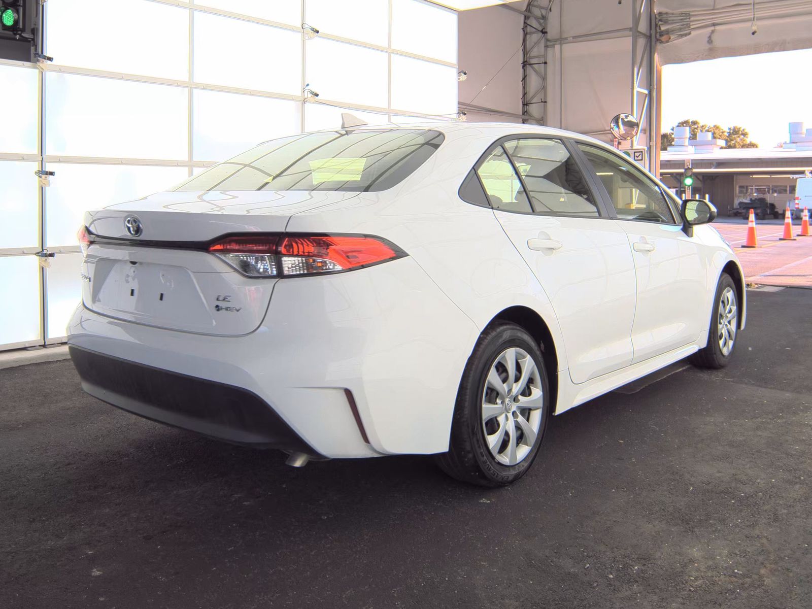 2025 Toyota Corolla Hybrid LE FWD