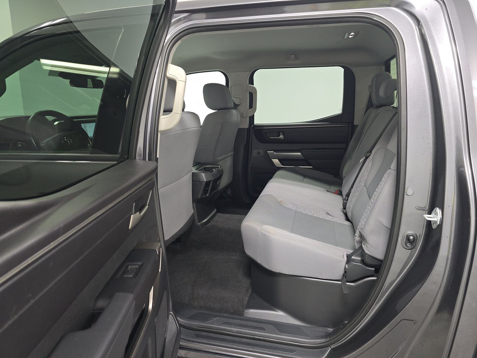 2022 Toyota Tundra SR5 AWD