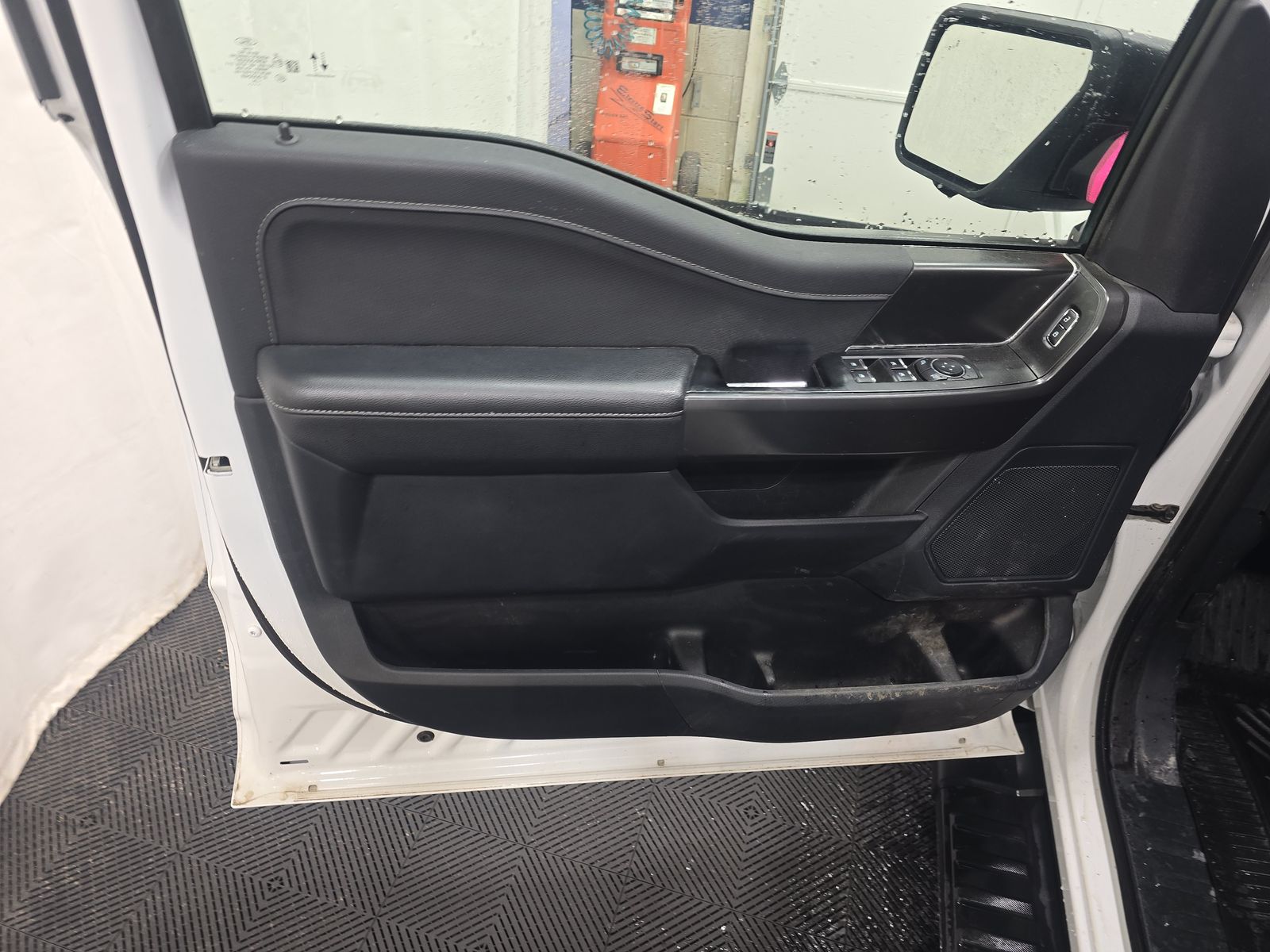 2024 Ford F-150 XLT AWD