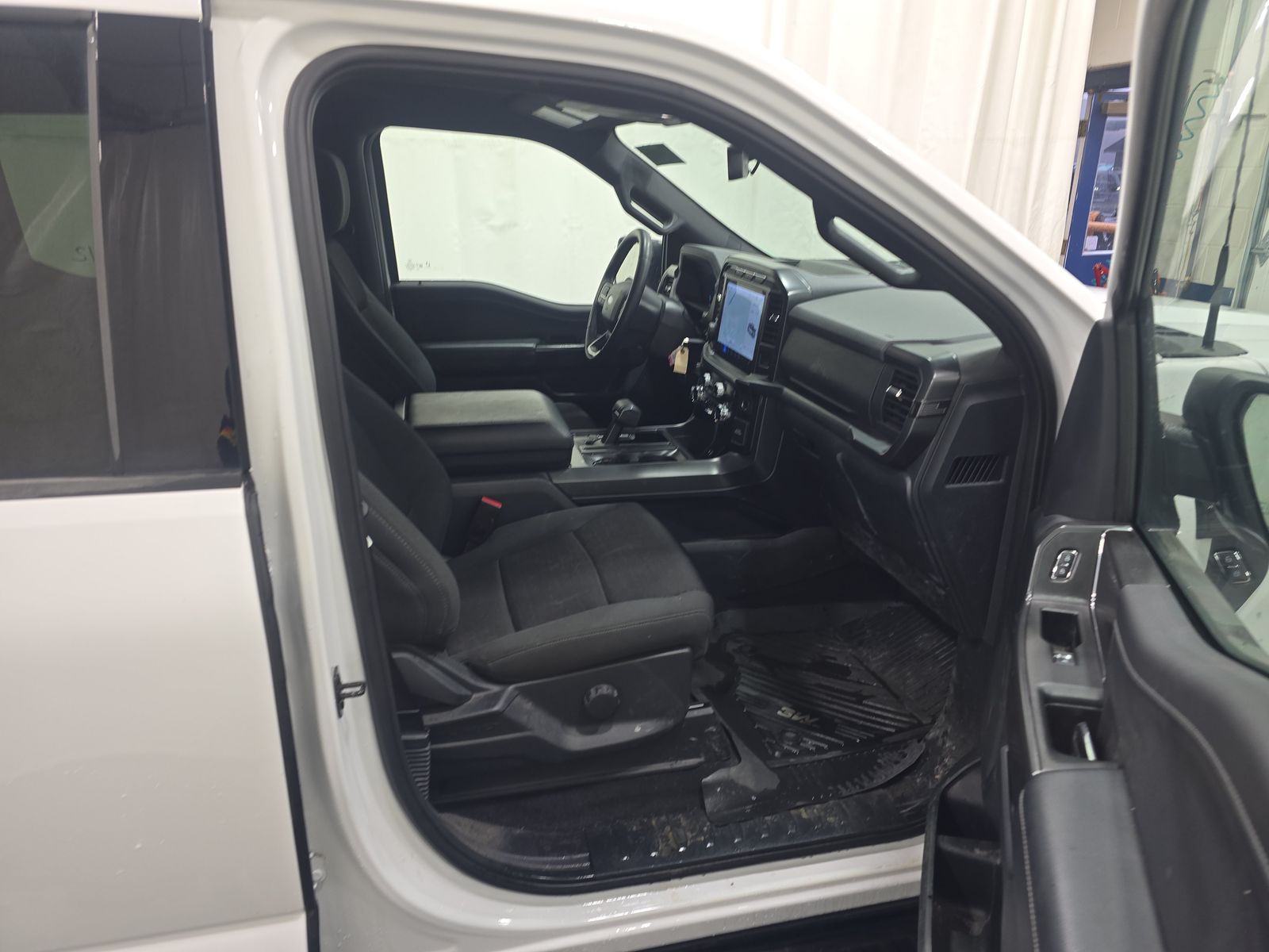 2024 Ford F-150 XLT AWD