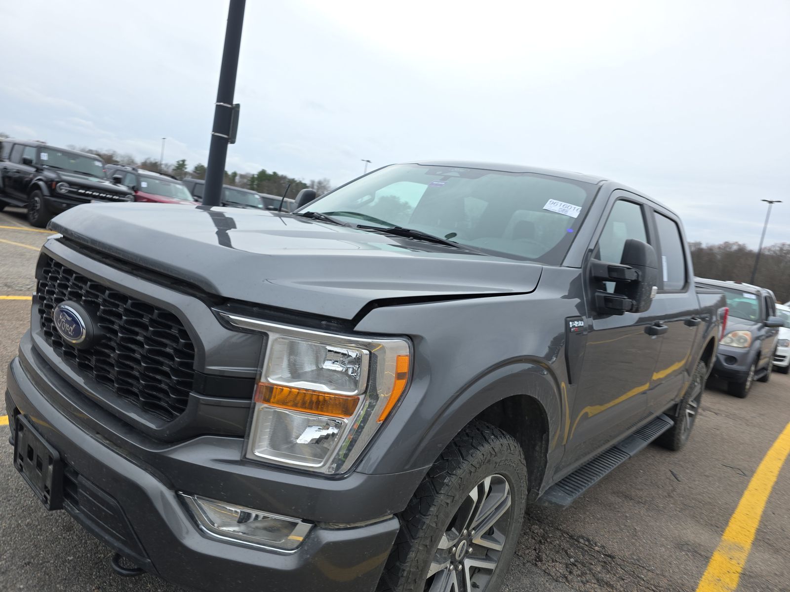 2022 Ford F-150 XL AWD