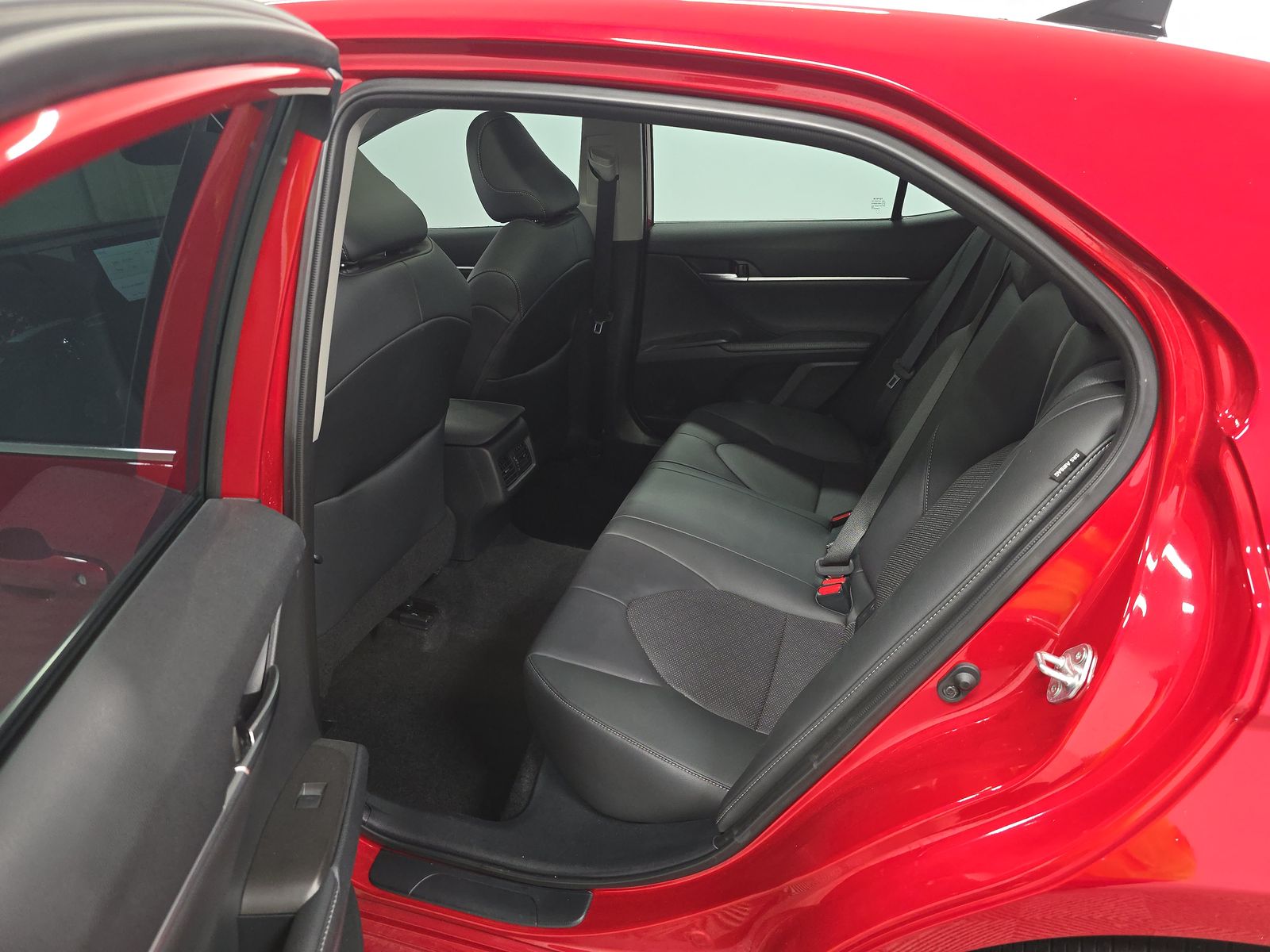 2023 Toyota Camry XSE FWD