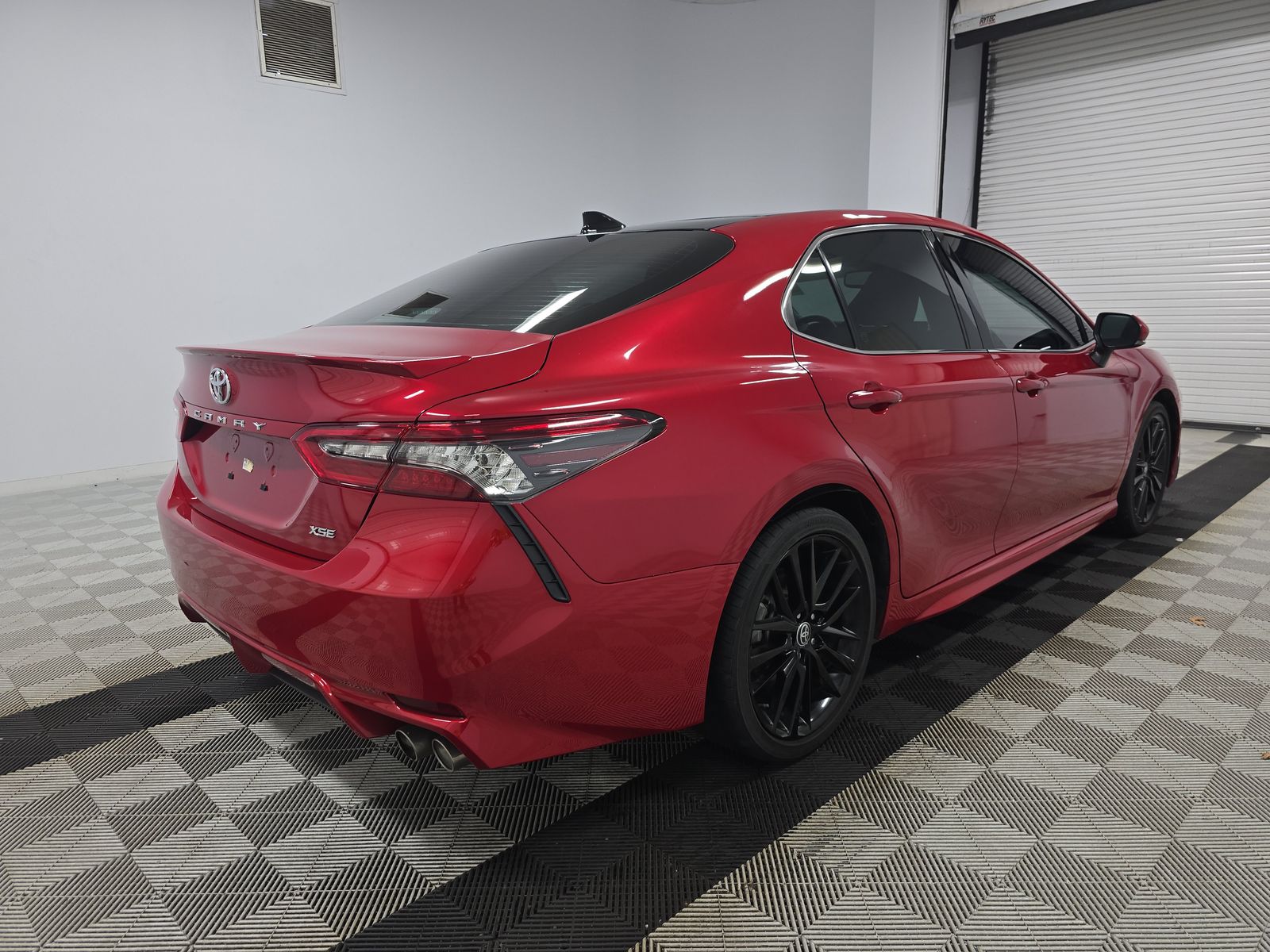 2023 Toyota Camry XSE FWD