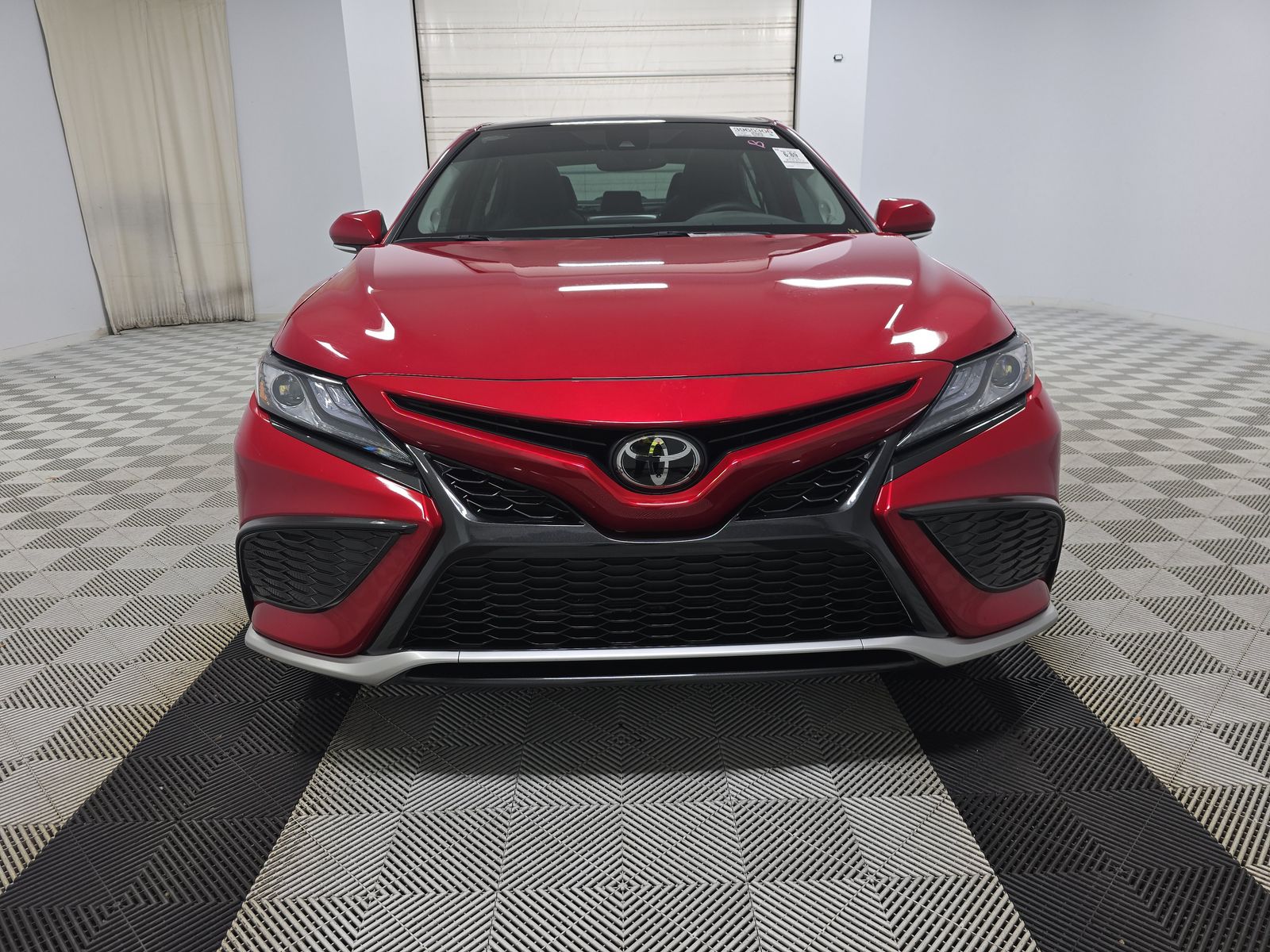 2023 Toyota Camry XSE FWD