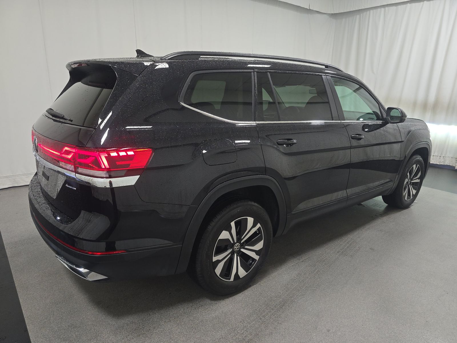 2025 Volkswagen Atlas 2.0T SE AWD