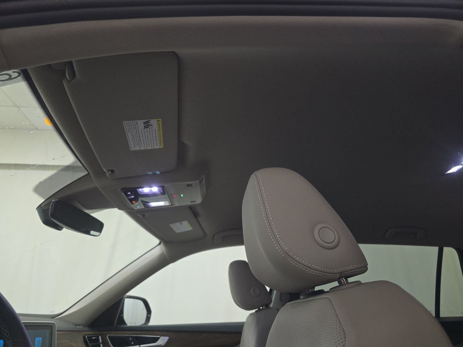 2025 Volkswagen Atlas 2.0T SE AWD