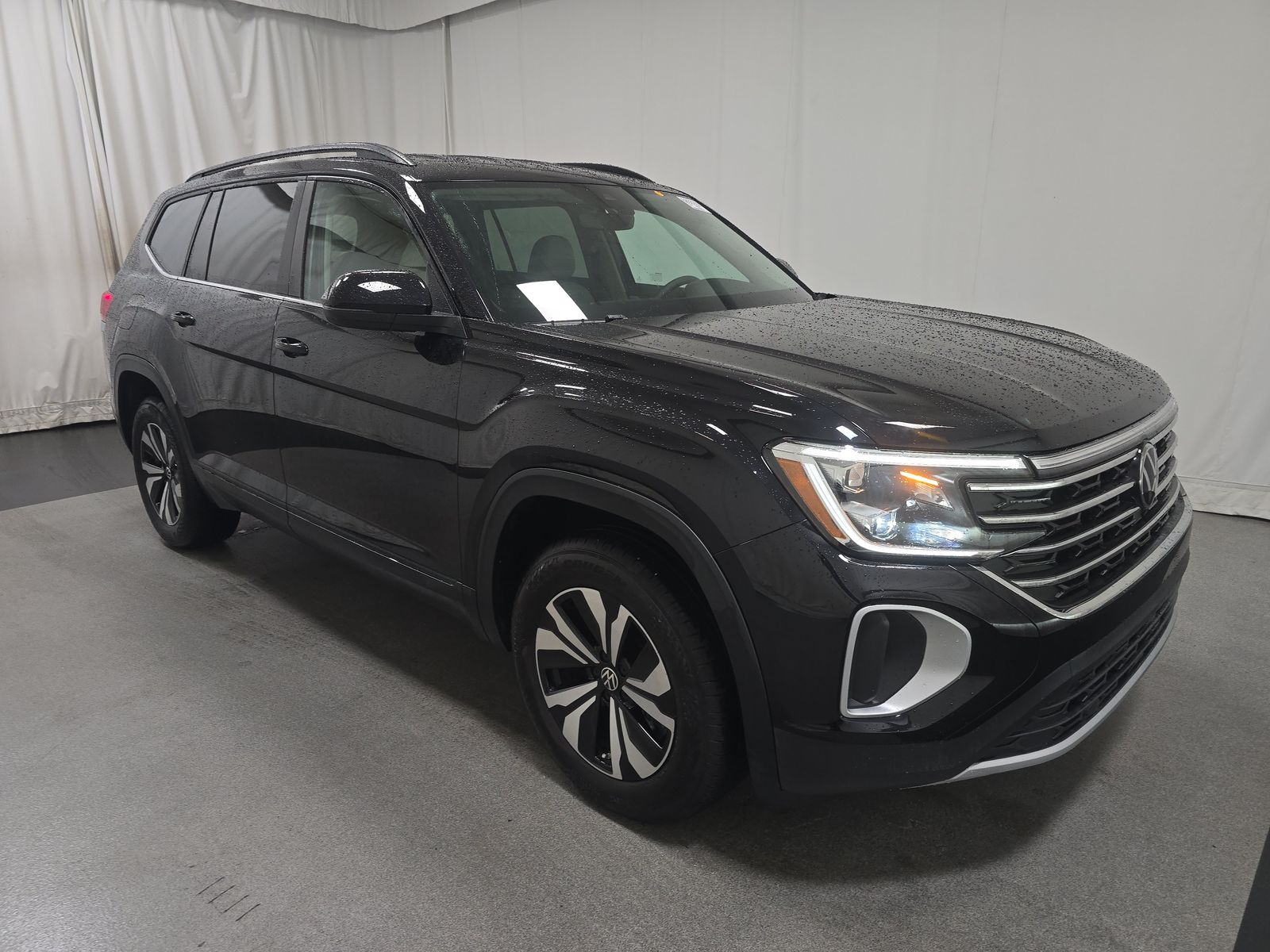 2025 Volkswagen Atlas 2.0T SE AWD